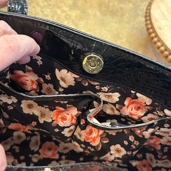 Vintage Anne Klein Black Crocodile-Embossed Tote - Picture 16 of 16